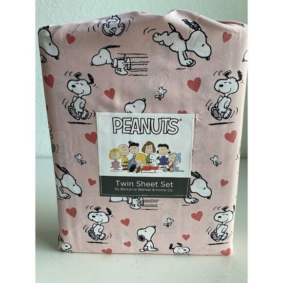 4 Pc Peanuts Snoopy Hearts Pink Valentines Day TWIN Size Sheet Set Soft NEW - Picture 1 of 13